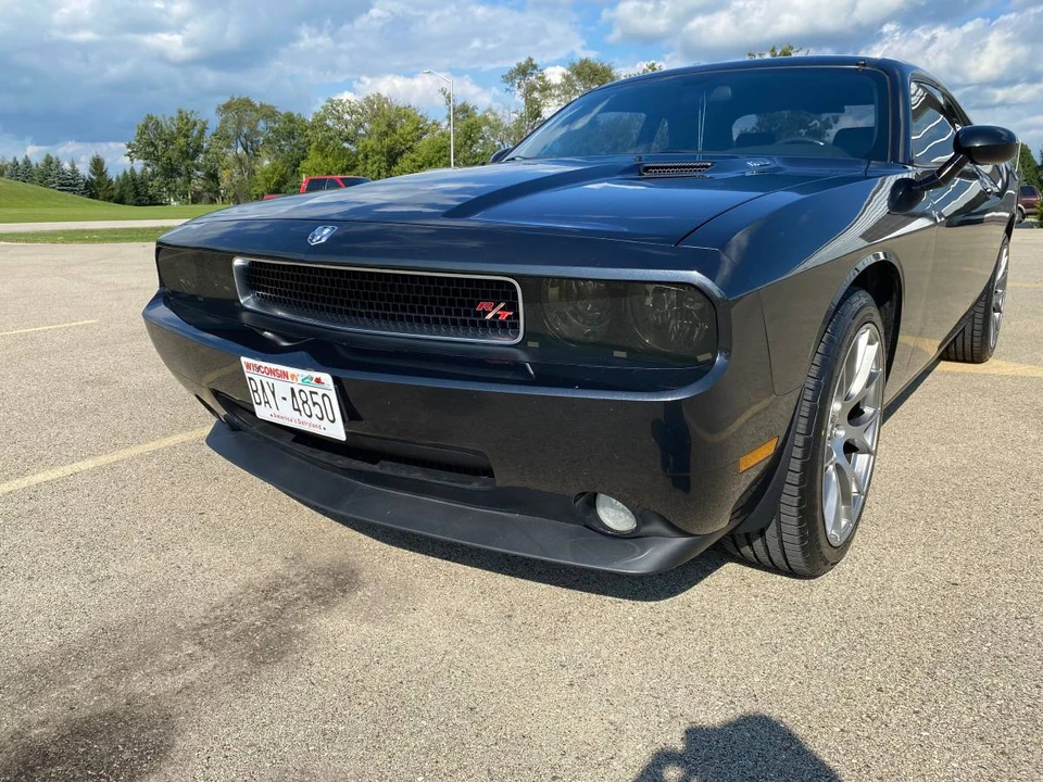 2010 Dodge Challenger 3rd Gen - Image 9 of 22