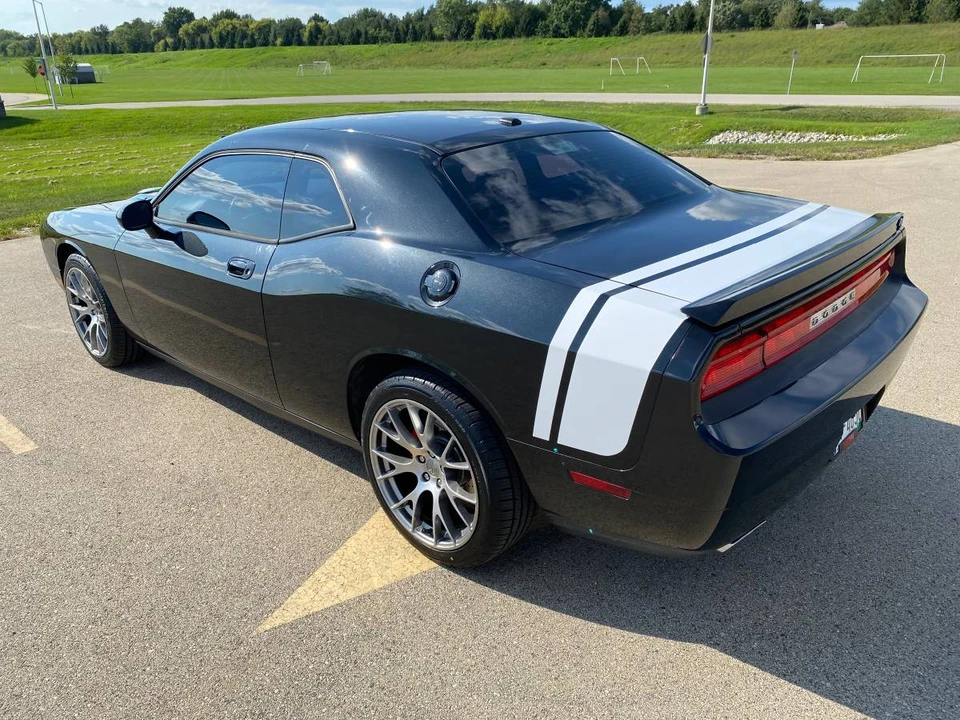 2010 Dodge Challenger 3rd Gen - Image 8 of 23