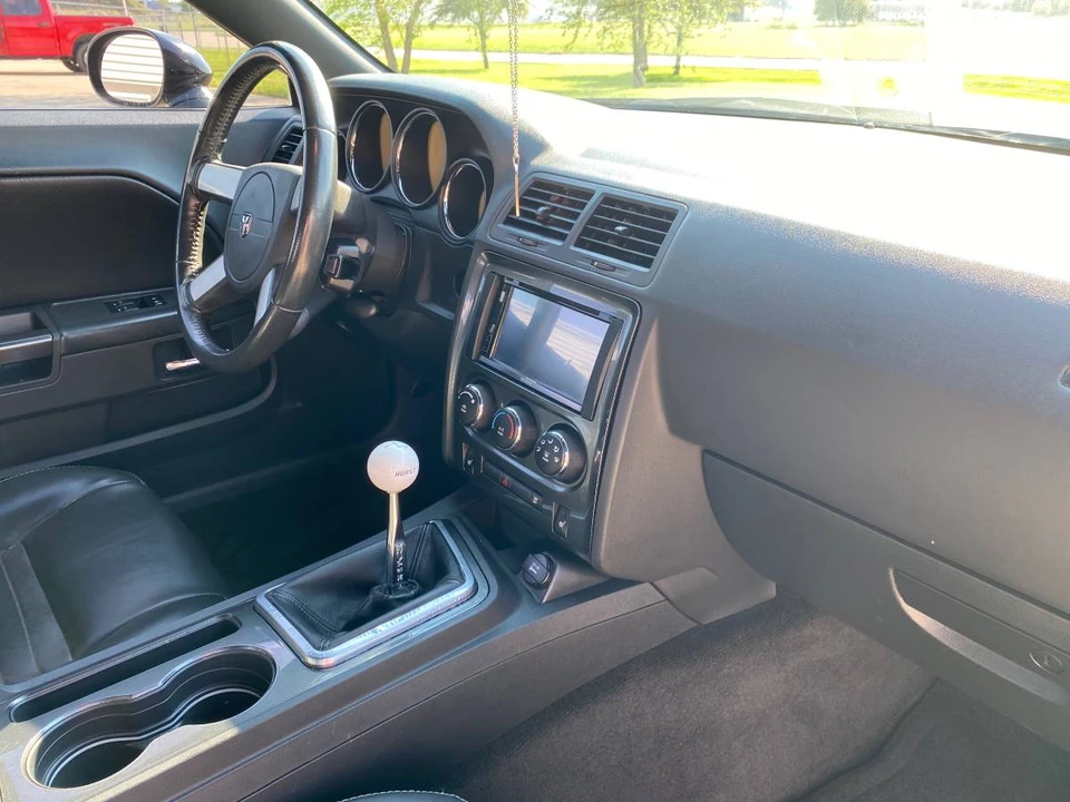 2010 Dodge Challenger 3rd Gen - Image 18 of 22