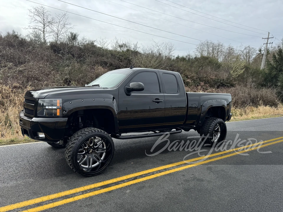 2010 Chevrolet Silverado 2nd Gen - Image 6 of 31