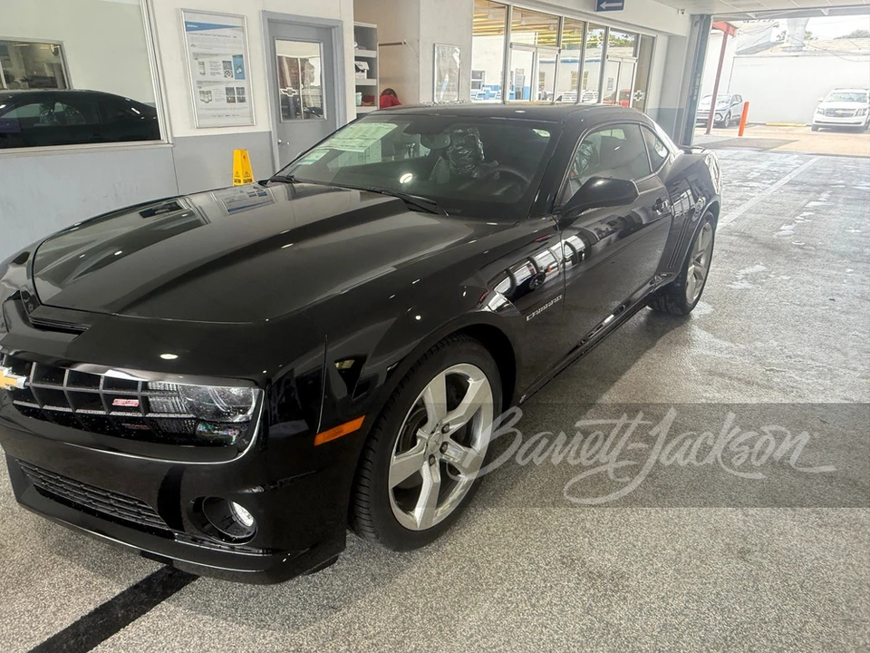 2010 Chevrolet Camaro SS 5th Gen - Image 2 of 8