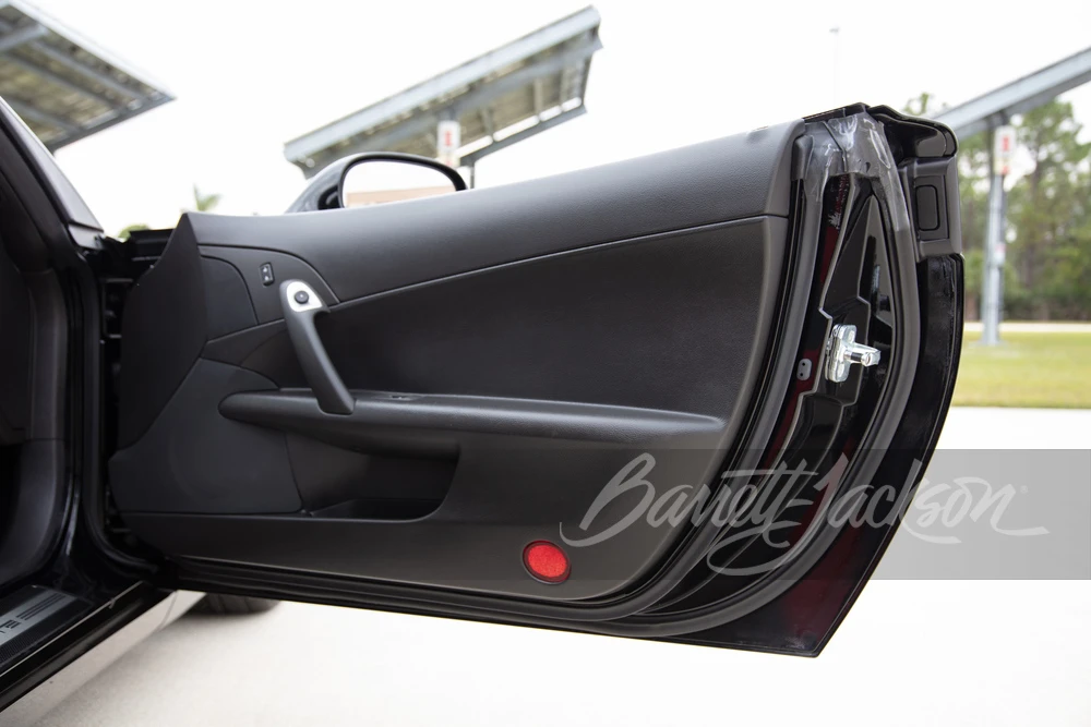 2010 Chevrolet Corvette C6 - Image 11 of 19