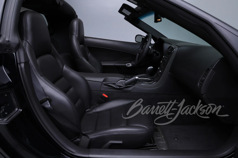 2010 Chevrolet Corvette C6 - Image 16 of 31