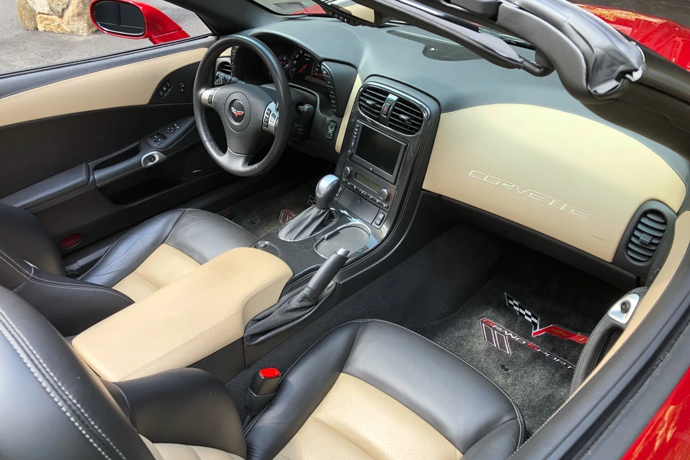 2010 Chevrolet Corvette C6 - Image 3 of 6