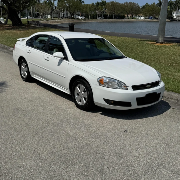 2010 Chevrolet Impala 9th Gen - Image 2 of 12