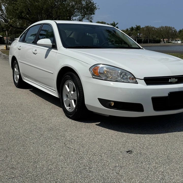 2010 Chevrolet Impala 9th Gen - Image 3 of 12