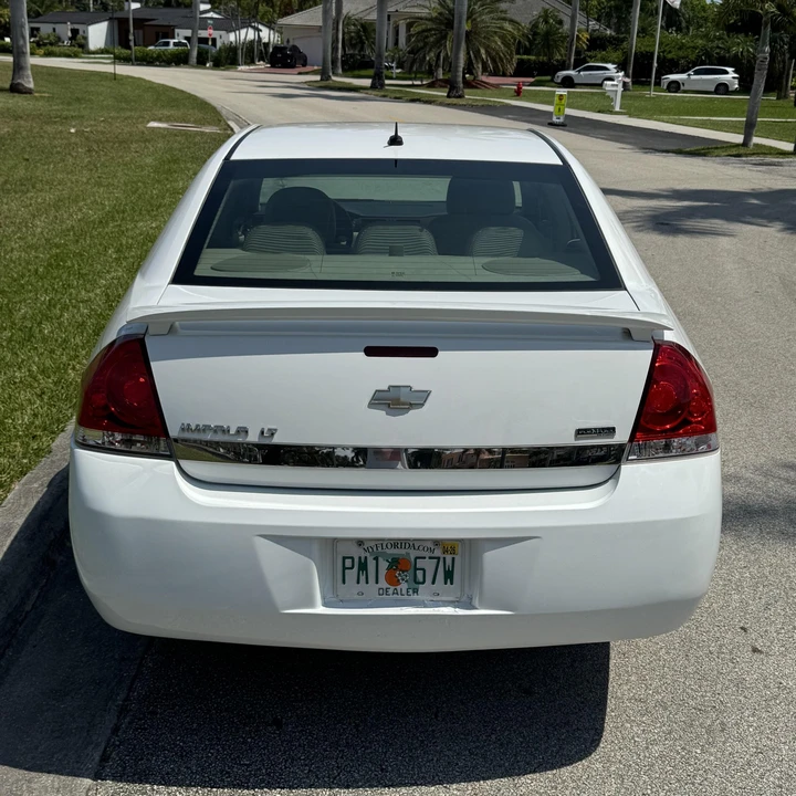 2010 Chevrolet Impala 9th Gen - Image 10 of 12