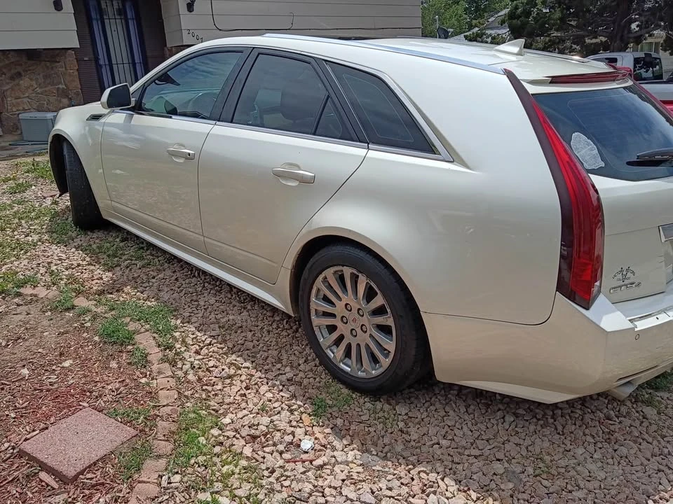 2010 Cadillac CT4 - Image 9 of 15
