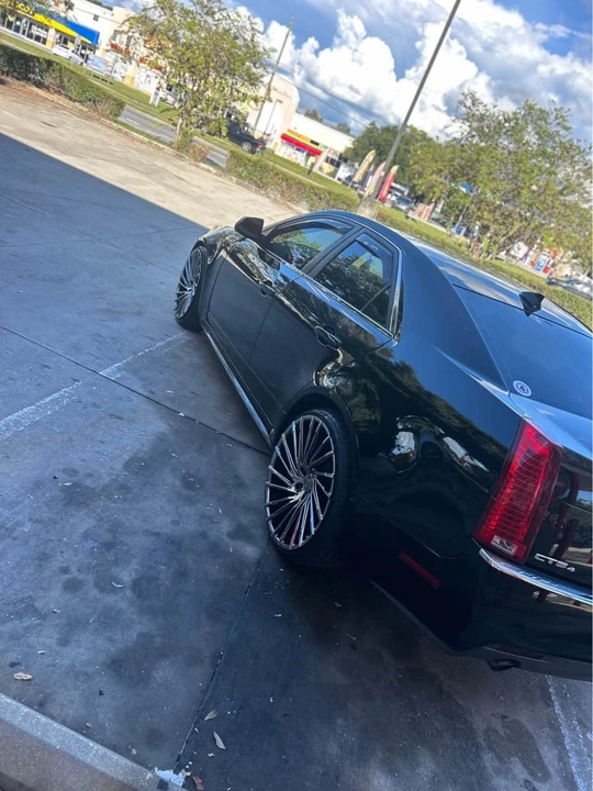 2010 Cadillac CTS 2nd Gen - Image 6 of 12