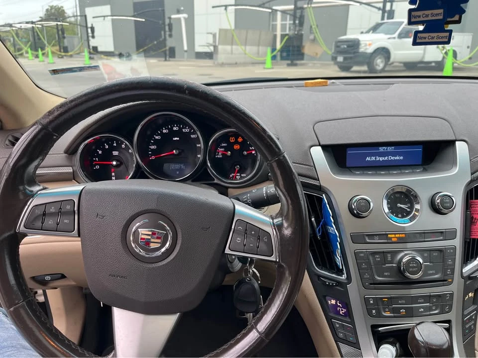 2010 Cadillac CT4 - Image 7 of 12