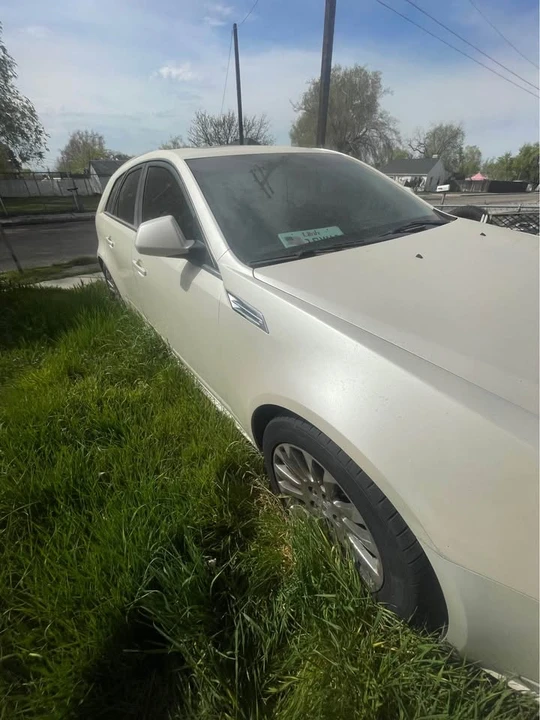 2010 Cadillac CT5 - Image 5 of 11