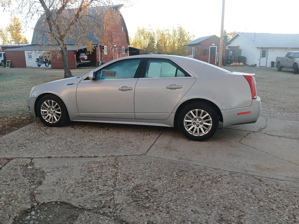 2010 Cadillac CTS 2nd Gen - Image 2 of 4
