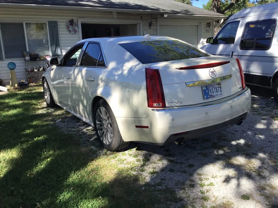 2010 Cadillac CTS 2nd Gen - Image 2 of 3