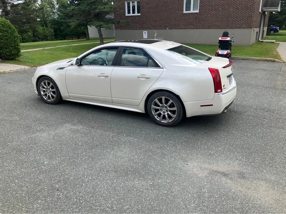 2010 Cadillac CTS 2nd Gen - Image 2 of 7