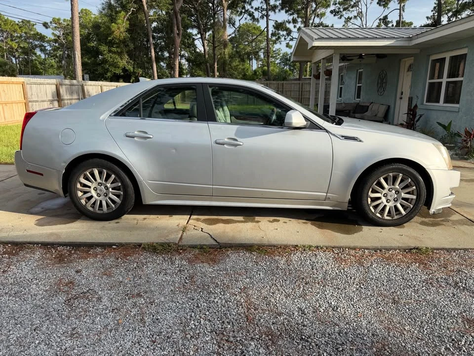 2010 Cadillac CTS 2nd Gen - Image 2 of 7