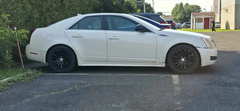 2010 Cadillac CTS 2nd Gen - Image 2 of 4