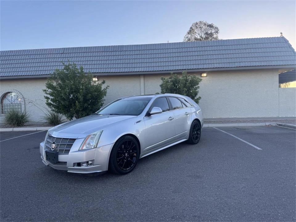 2010 Cadillac CTS 2nd Gen - Image 2 of 16