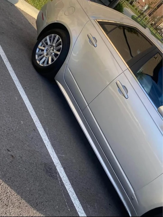 2010 Cadillac CTS 2nd Gen - Image 2 of 11