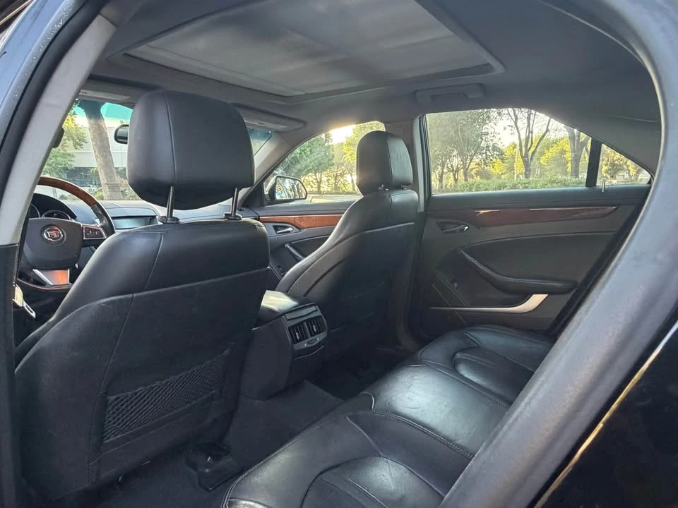 2010 Cadillac CTS 2nd Gen - Image 9 of 10