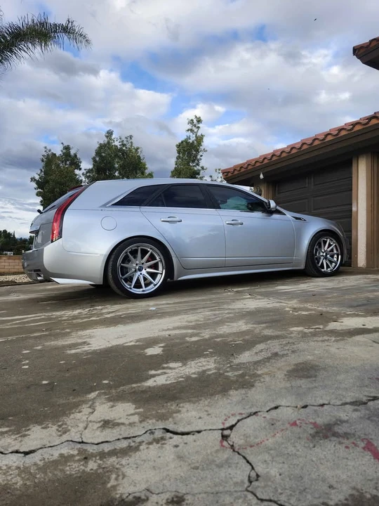 2010 Cadillac CTS 2nd Gen - Image 8 of 9