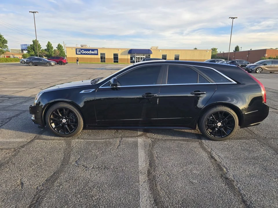 2010 Cadillac CTS 2nd Gen - Image 2 of 21
