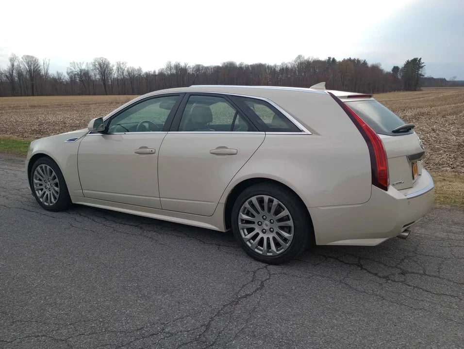 2010 Cadillac CTS 2nd Gen - Image 4 of 16