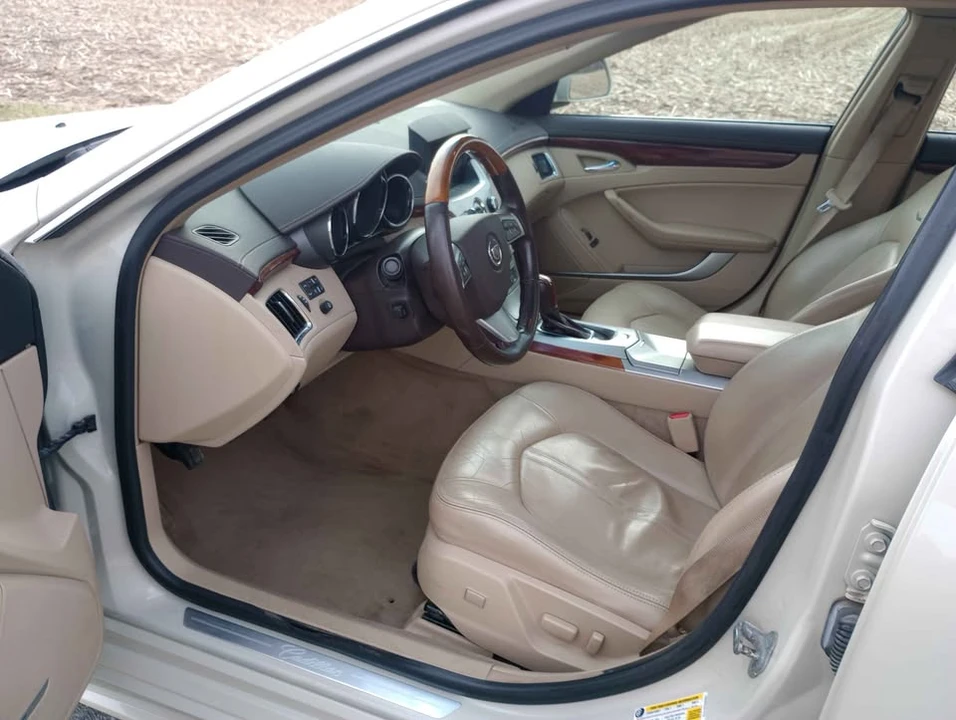 2010 Cadillac CTS 2nd Gen - Image 9 of 16