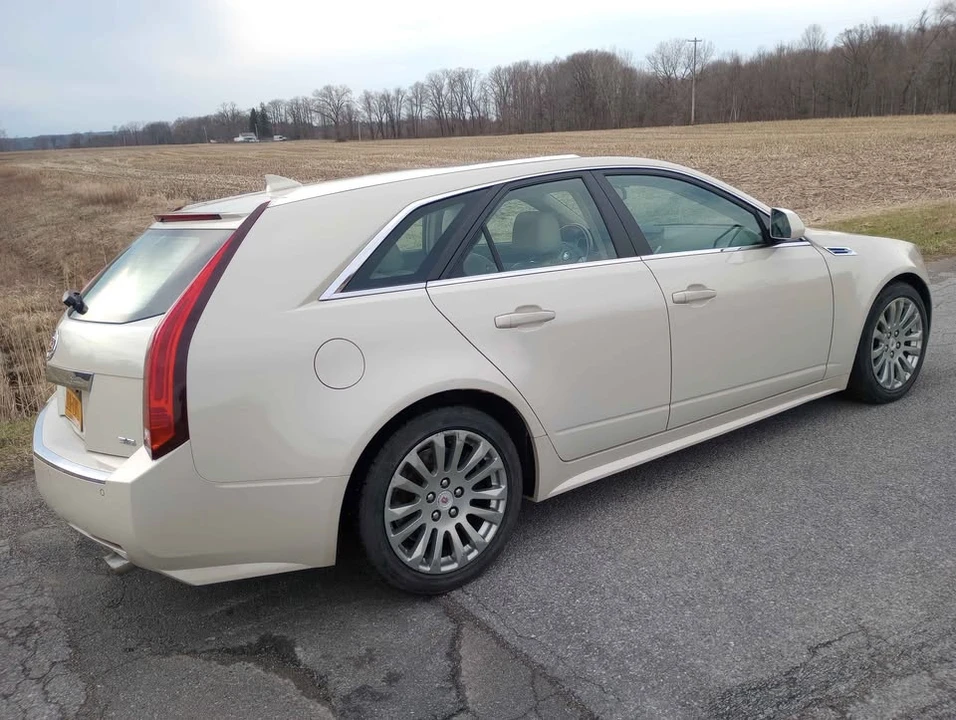 2010 Cadillac CTS 2nd Gen - Image 7 of 16