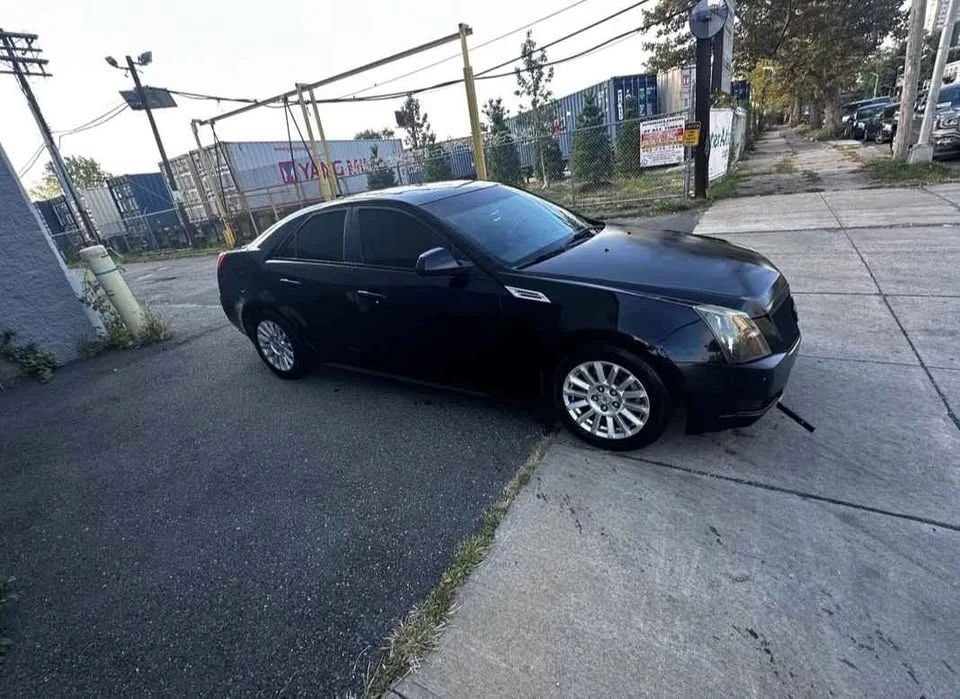 2010 Cadillac CTS 2nd Gen - Image 2 of 10