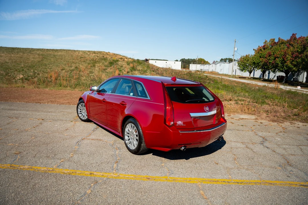 2010 Cadillac CTS 2nd Gen - Image 9 of 31