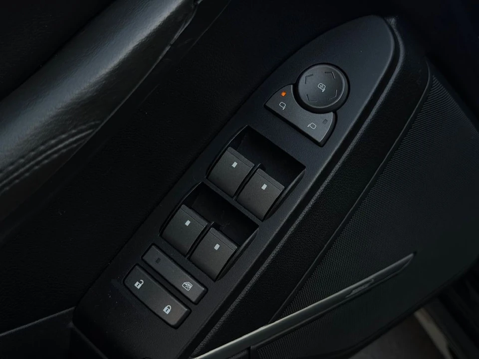 2010 Cadillac CTS 2nd Gen - Image 12 of 21