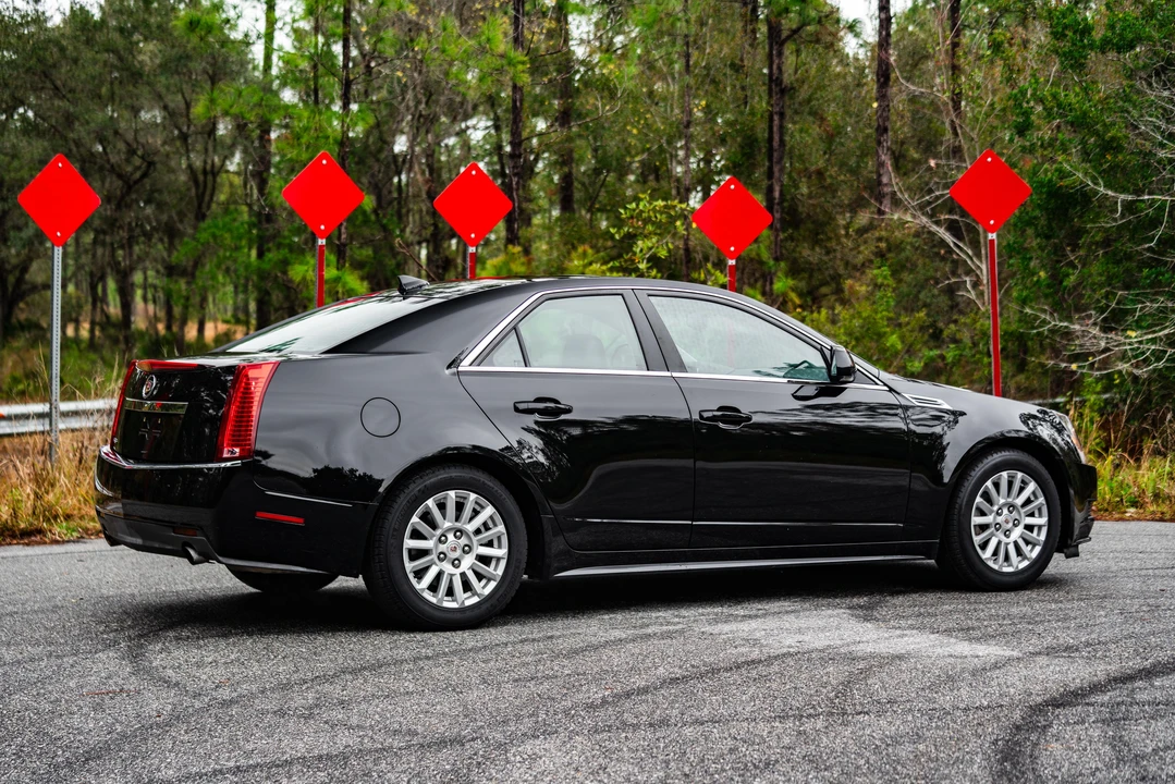2010 Cadillac CTS 2nd Gen - Image 24 of 31