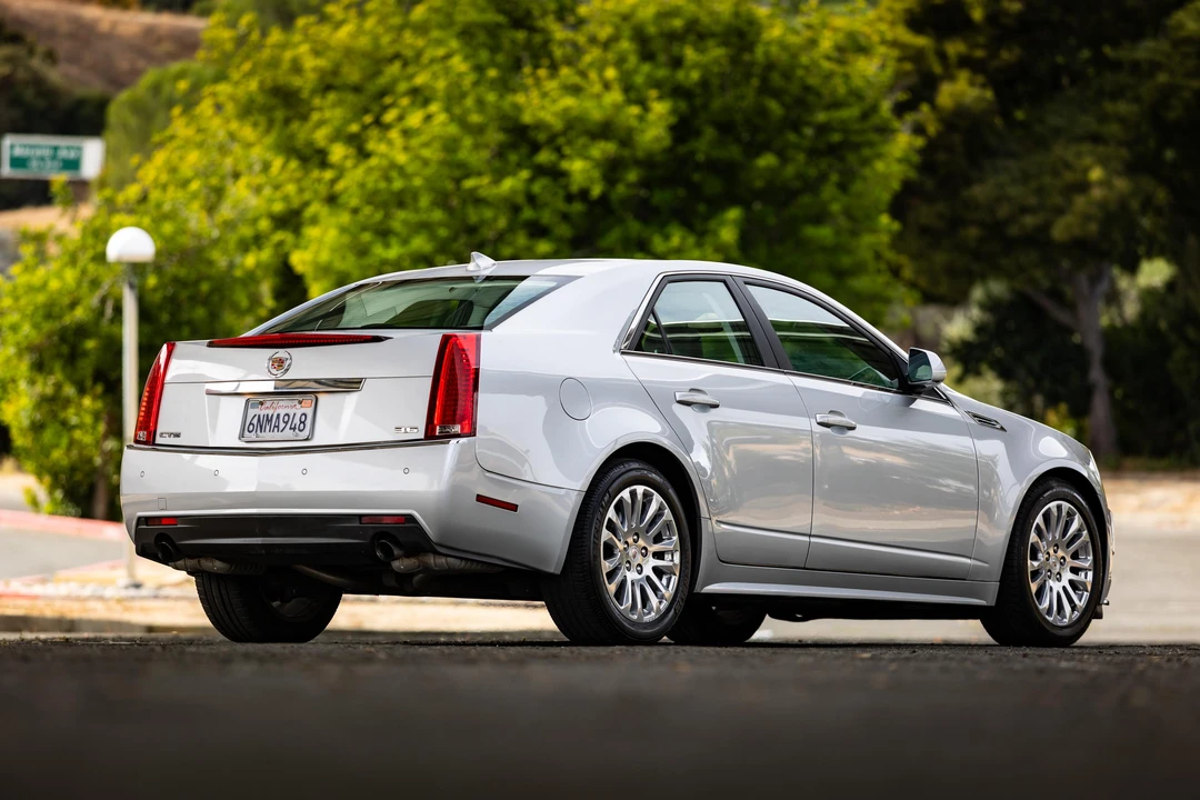 2010 Cadillac CTS 2nd Gen - Image 27 of 31