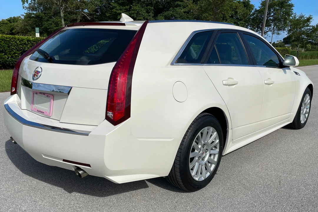 2010 Cadillac CTS 2nd Gen - Image 4 of 31