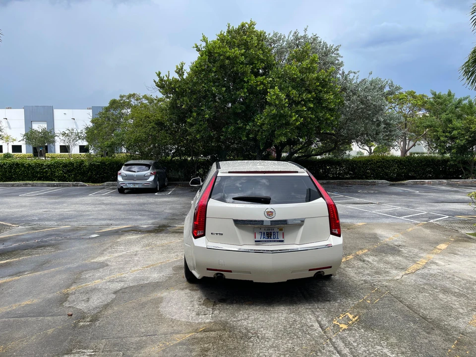 2010 Cadillac CTS 2nd Gen - Image 19 of 31