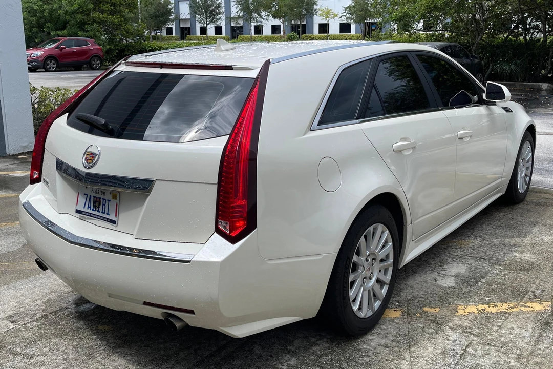 2010 Cadillac CTS 2nd Gen - Image 4 of 31