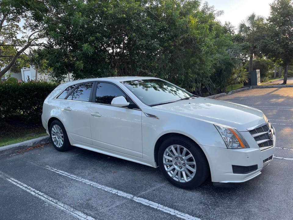 2010 Cadillac CTS 2nd Gen - Image 28 of 31