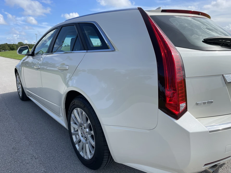 2010 Cadillac CTS 2nd Gen - Image 14 of 31