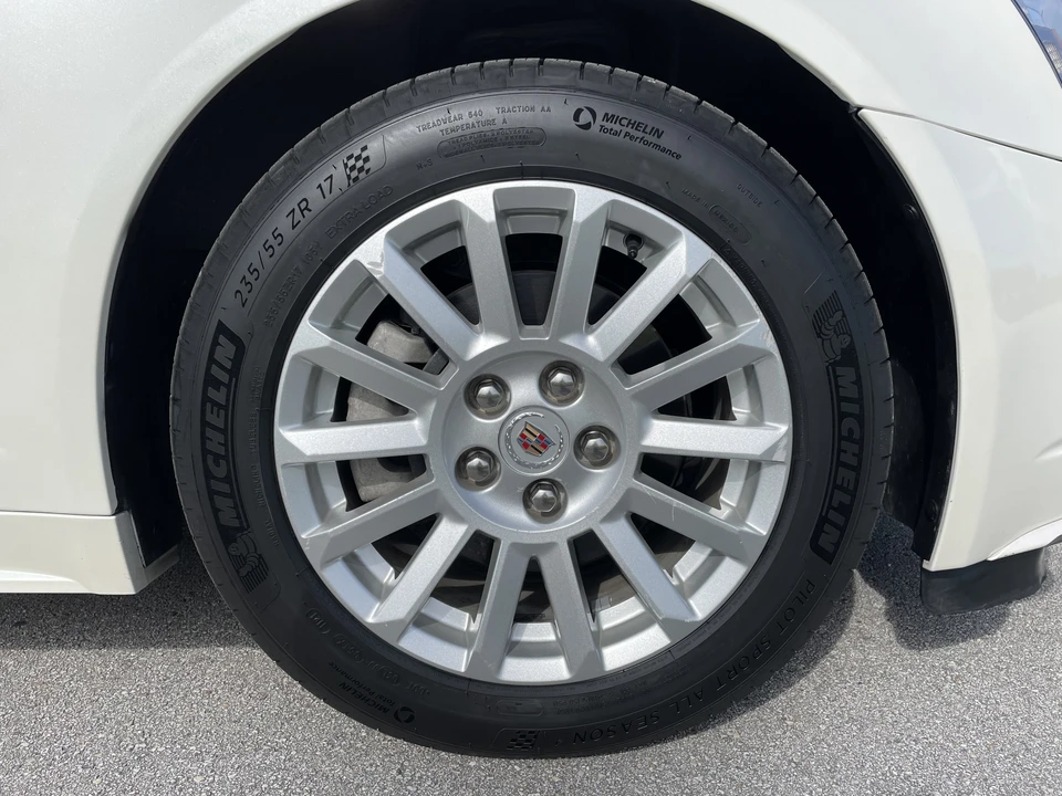 2010 Cadillac CTS 2nd Gen - Image 24 of 31