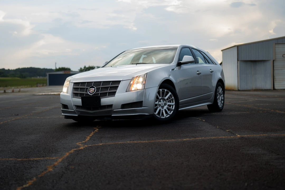 2010 Cadillac CTS 2nd Gen - Image 3 of 31