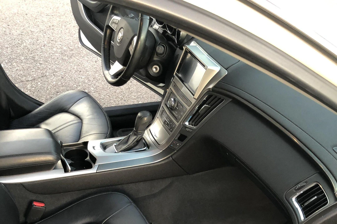 2010 Cadillac CTS 2nd Gen - Image 2 of 2