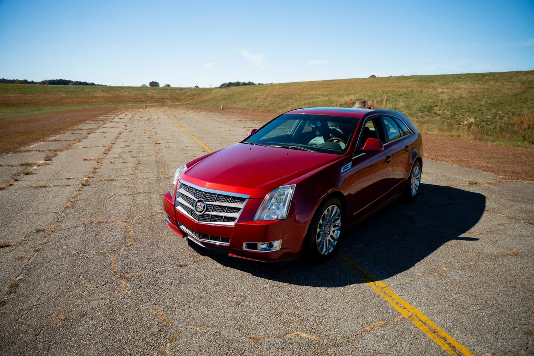 2010 Cadillac CTS 2nd Gen - Image 2 of 31