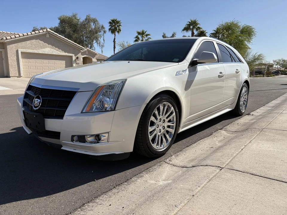 2010 Cadillac CTS 2nd Gen - Image 3 of 31