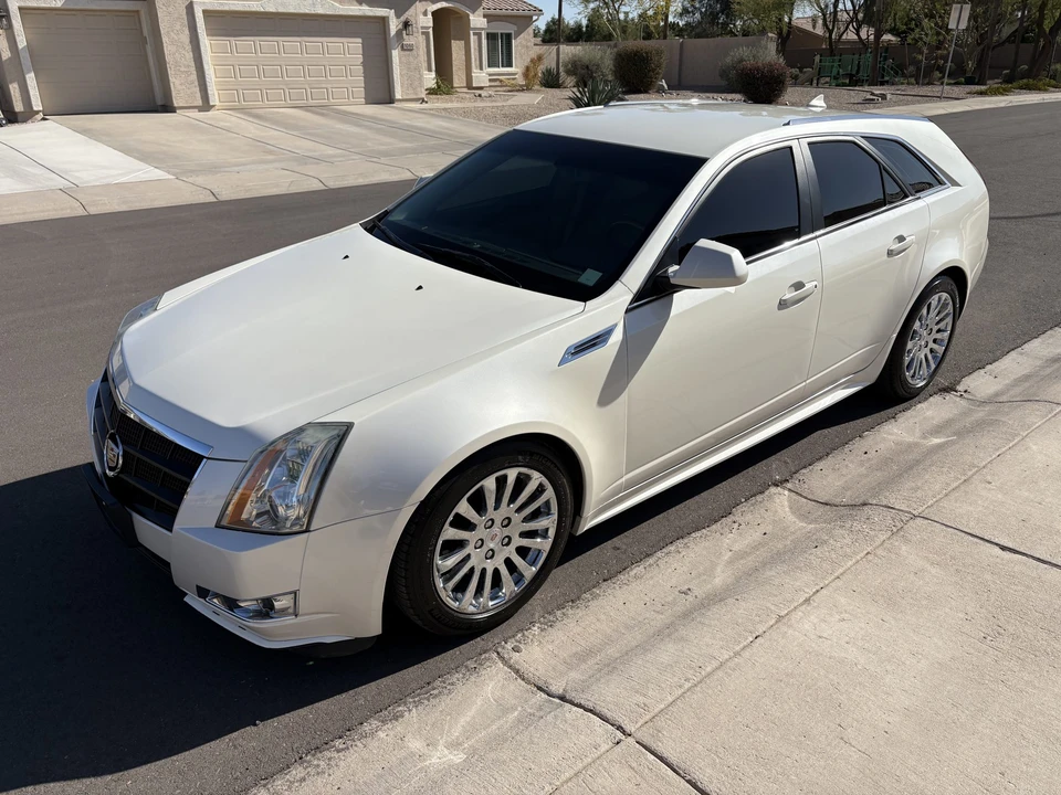 2010 Cadillac CTS 2nd Gen - Image 2 of 31