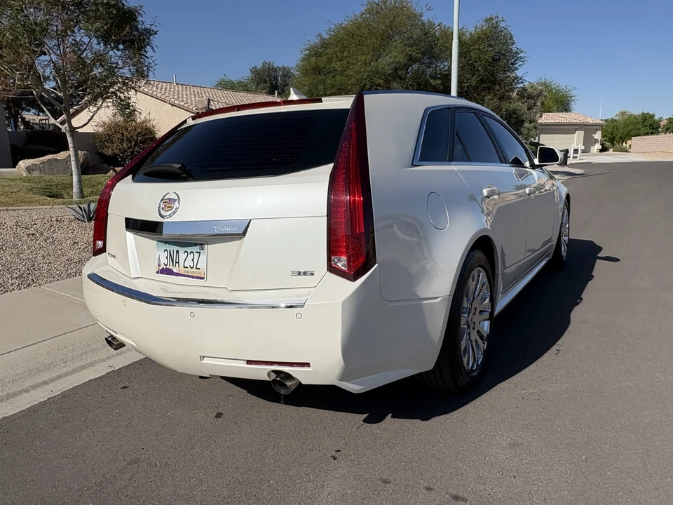 2010 Cadillac CTS 2nd Gen - Image 9 of 31