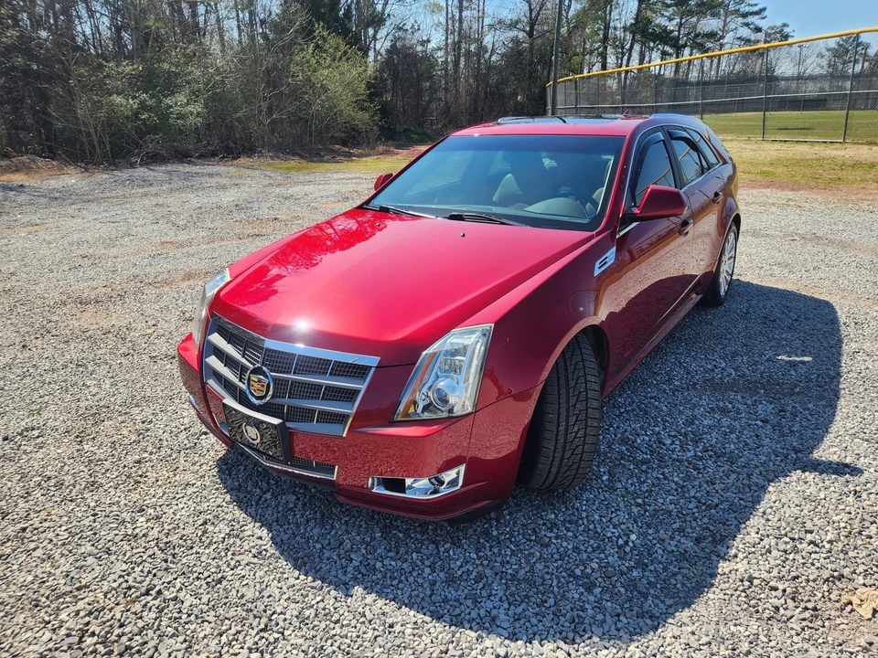 2010 Cadillac CTS 2nd Gen - Image 2 of 31