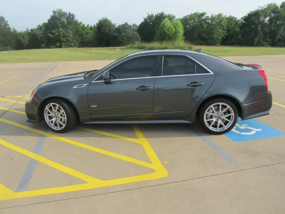 2010 Cadillac CTS-V 2nd Gen - Image 2 of 15