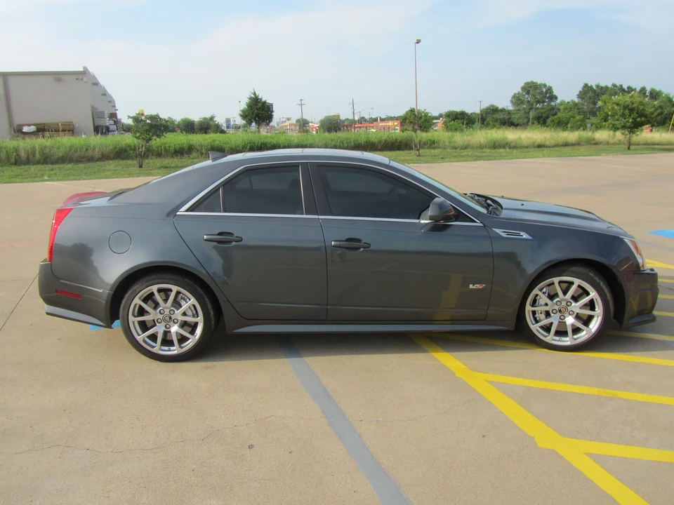 2010 Cadillac CTS-V 2nd Gen - Image 5 of 15