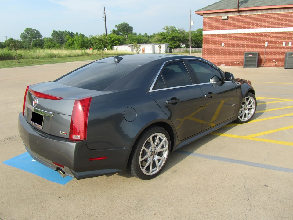 2010 Cadillac CTS-V 2nd Gen - Image 4 of 15