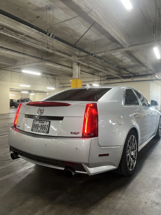 2010 Cadillac CTS-V 2nd Gen - Image 23 of 31